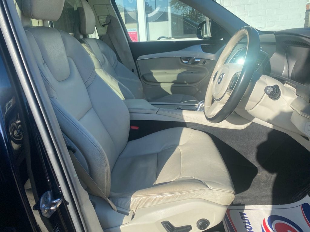 Volvo XC90 2L Momentum Blue #3