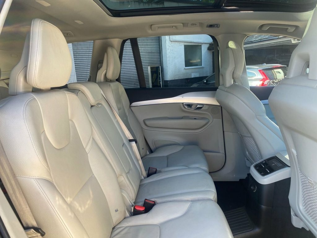 Volvo XC90 2L Momentum Blue #6