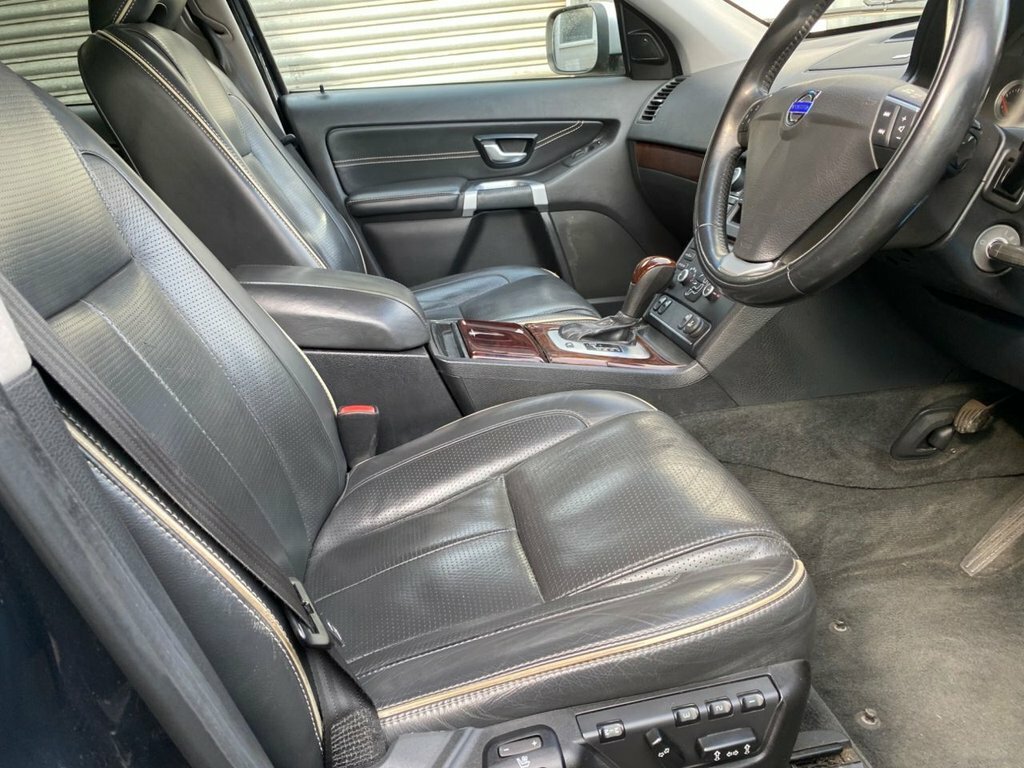 Volvo XC90 2.4L Executive YY14JVR Grey #4