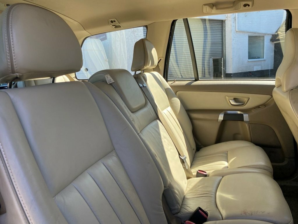 Volvo XC90 2.4L Se Lux AO12YKR Blue #5