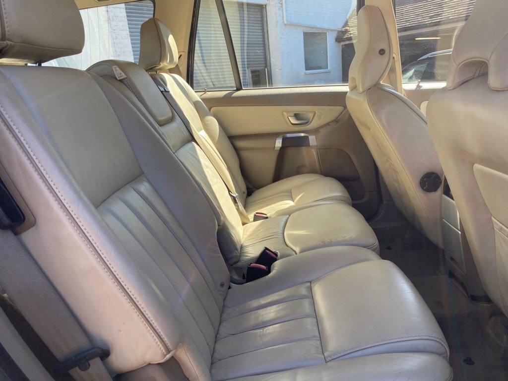 Volvo XC90 2.4L Se Lux AO12YKR Blue #6
