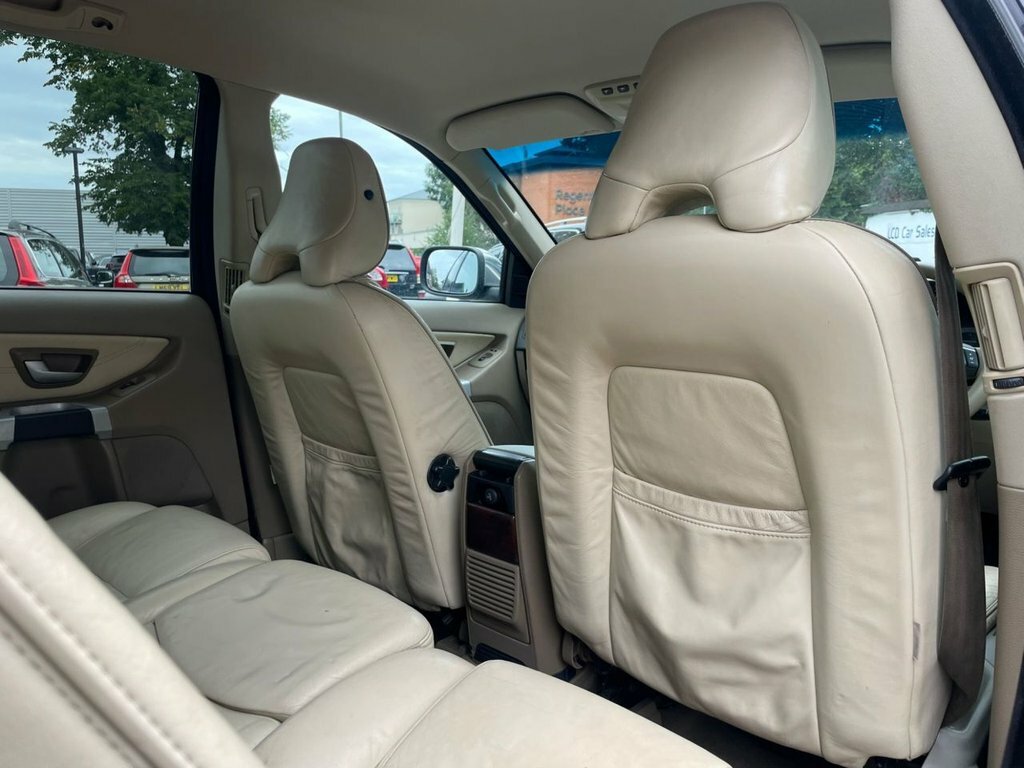 Volvo XC90  Silver #16