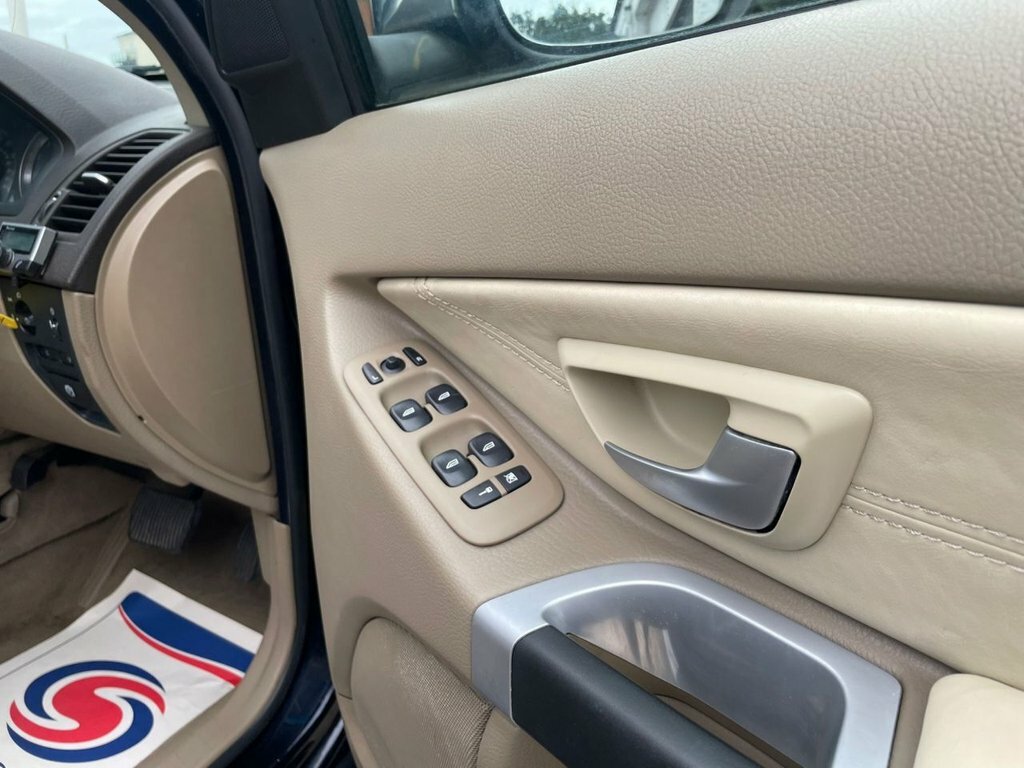Volvo XC90  Silver #30