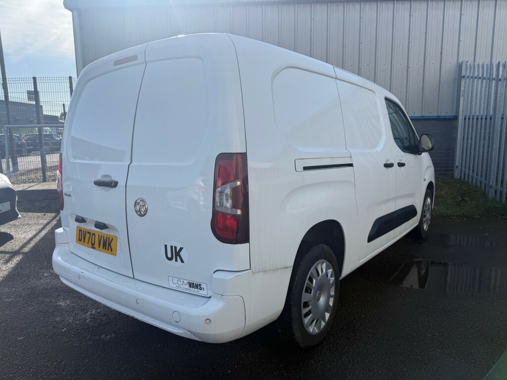 Vauxhall Combo Panel Van 1.5 Turbo D 2300 Sportive L2 H1 Euro 6 White #5