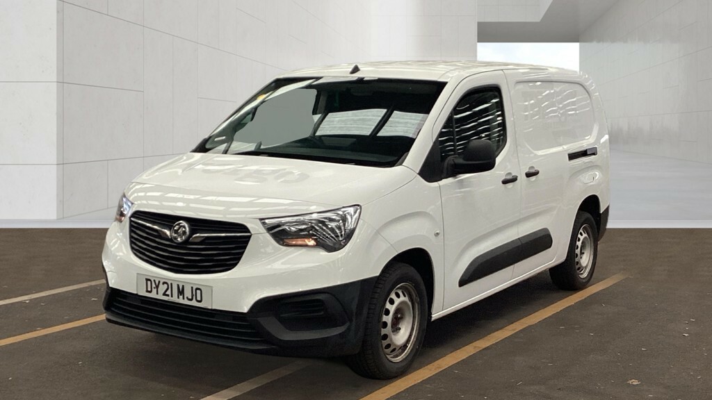 Vauxhall Combo Panel Van 1.5 Turbo D 2300 Edition 2021 DY21MJO White #2