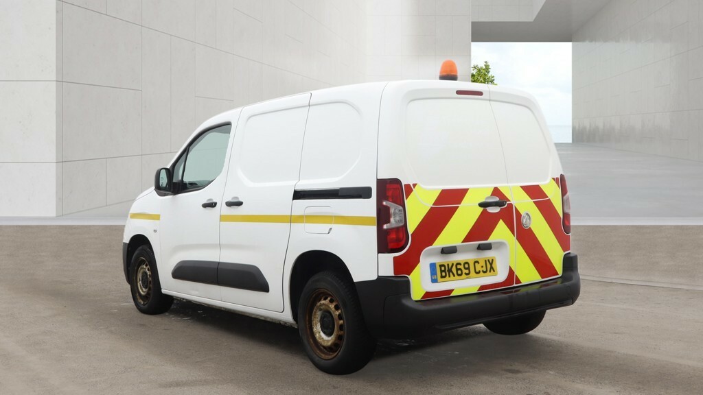 Vauxhall Combo Panel Van 1.6 Turbo D 2000 Edition 2019 White #3