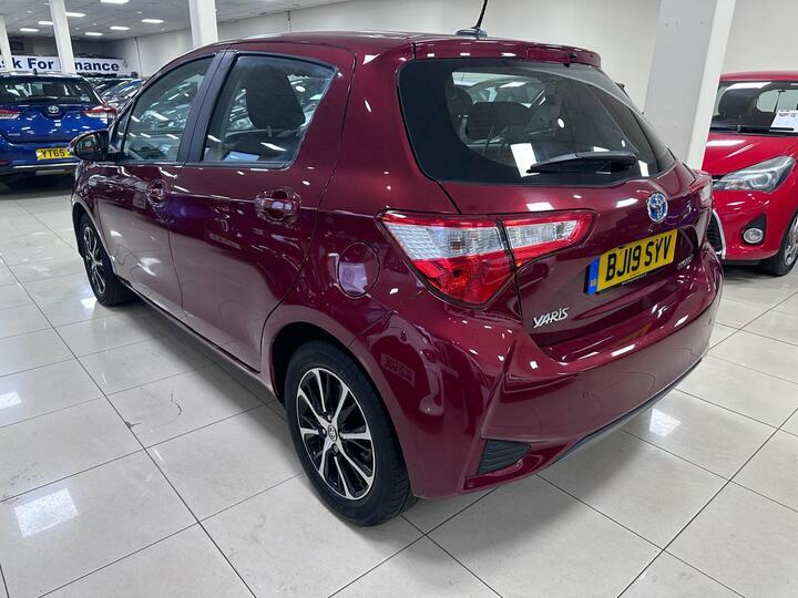 Toyota Yaris 1.5 Vvt-h Icon Tech E-cvt Euro 6 Ss BJ19SYV Red #5