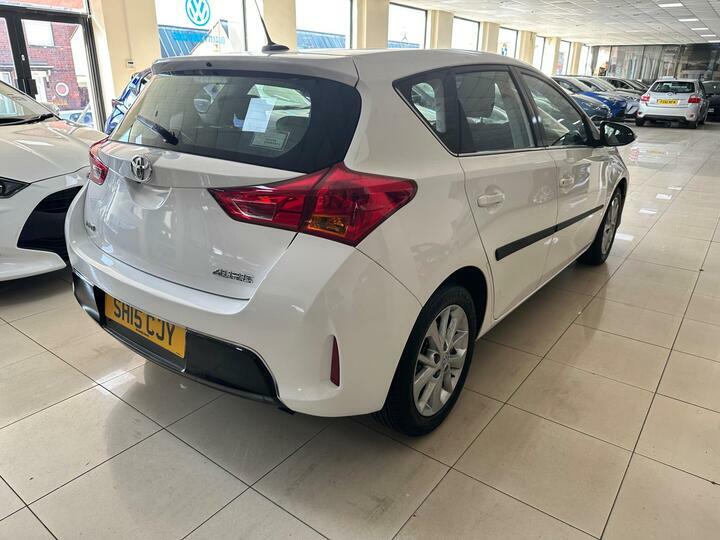 Toyota Auris 1.33 Dual Vvt-i Icon Euro 5 Ss White #3