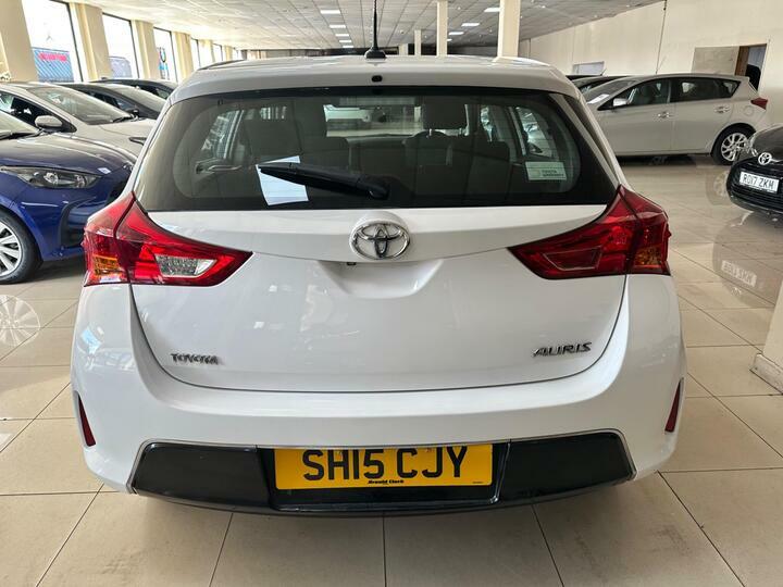 Toyota Auris 1.33 Dual Vvt-i Icon Euro 5 Ss White #4