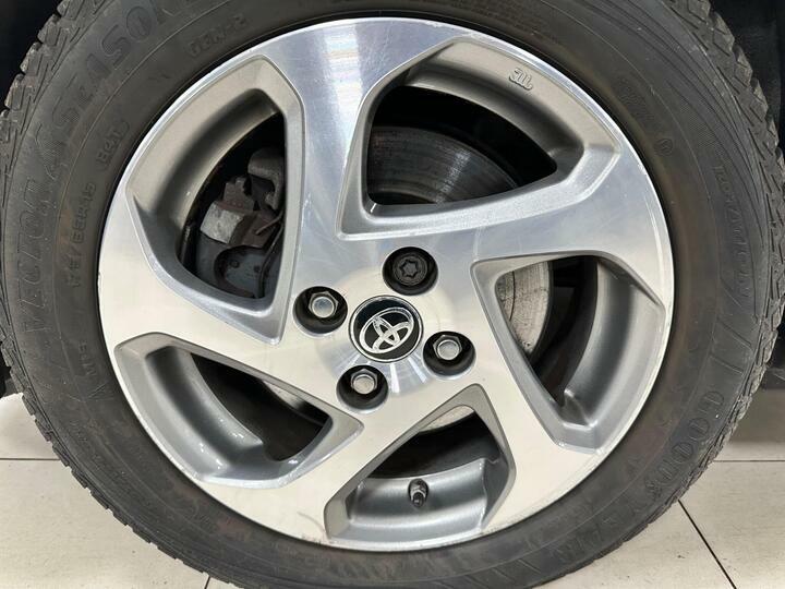 Toyota Yaris 1.5 Vvt-h Icon E-cvt Euro 6 PJ65FWS Red #6