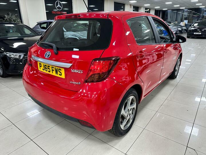 Toyota Yaris 1.5 Vvt-h Icon E-cvt Euro 6 PJ65FWS Red #3