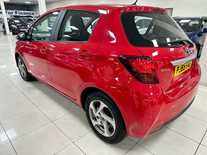 Toyota Yaris 1.5 Vvt-h Icon E-cvt Euro 6 PJ65FWS Red #5