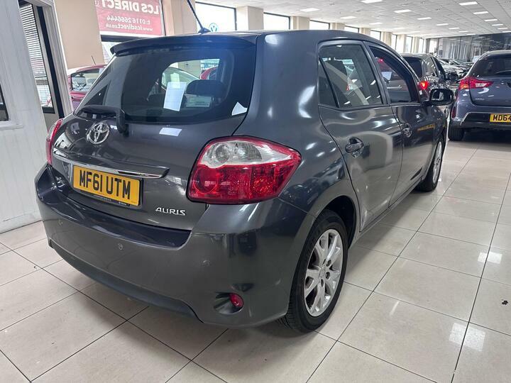 Toyota Auris 1.33 Dual Vvt-i Tr Euro 4 Ss Grey #3