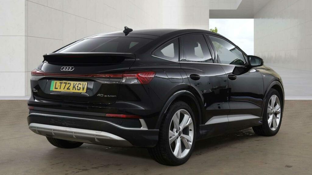 Audi Q4 E Tron 40 S Line Sportback 82Kwh LT72KGV Black #4