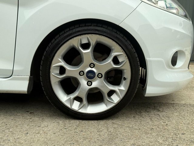 Ford Fiesta S 1.6 Hatchback CK12YCD White #4
