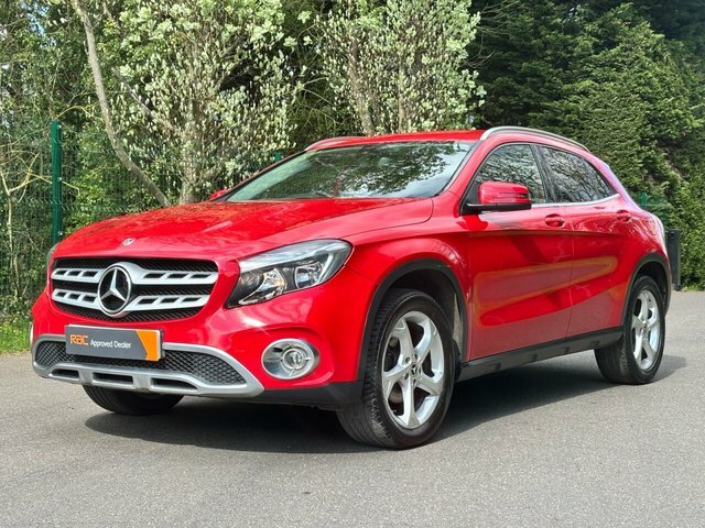 Mercedes-Benz GLA Class Gla200 Sport Suv HF67KVO Red #3
