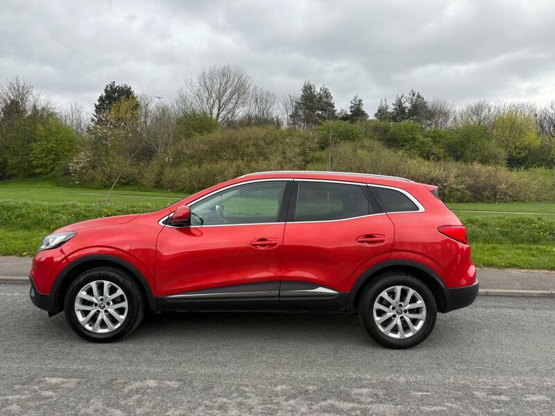 Renault Kadjar 1.5 Dci Dynamique Nav Edc Euro 6 Ss CF17MXA Red #4