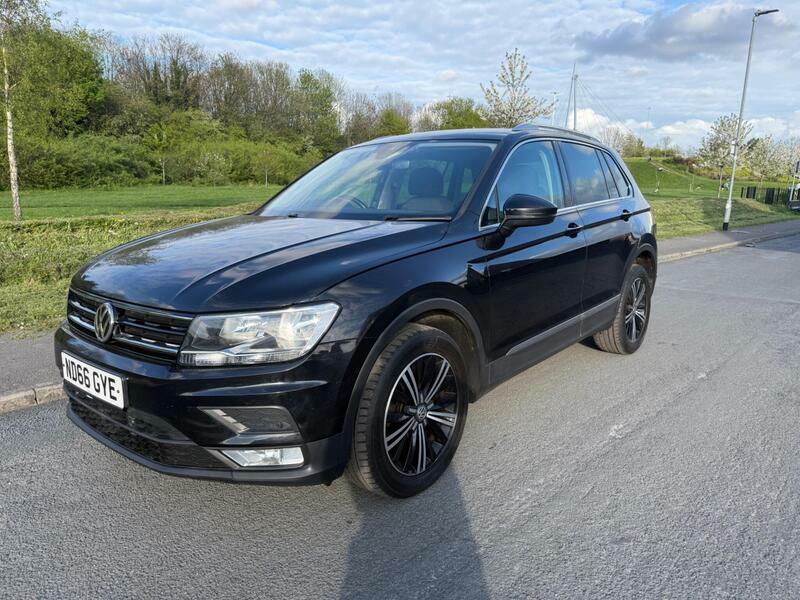 Volkswagen Tiguan 2.0 Tdi Bluemotion Tech Se Navigation 4Motion Euro ND66GYE Black #5