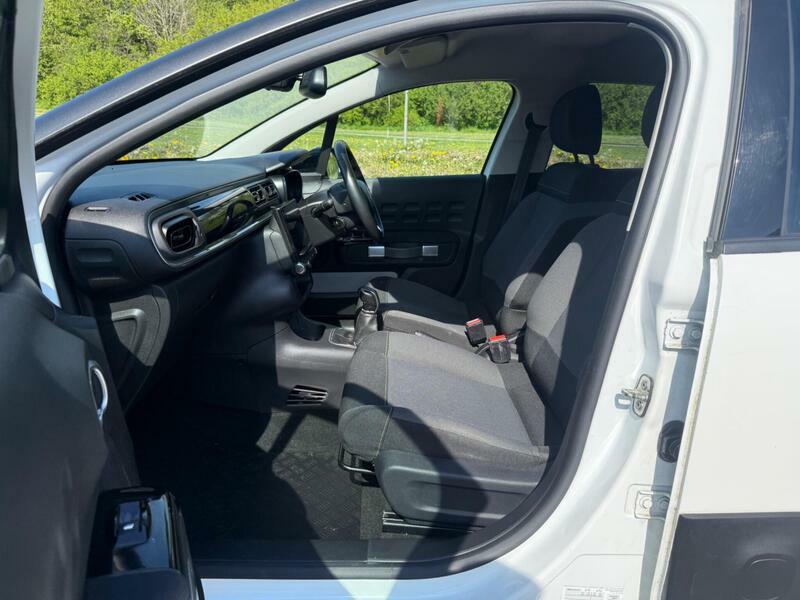 Citroen C3 1.2 Puretech Flair Euro 6 Ss MK19ZZA White #6
