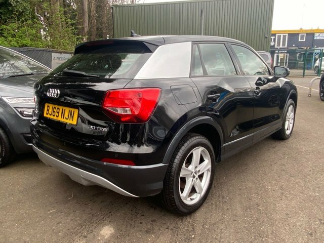 Audi Q2 Tfsi Sport BJ69NJN Black #4