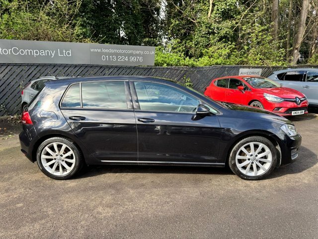 Volkswagen Golf Hatchback LO13ABK Black #4