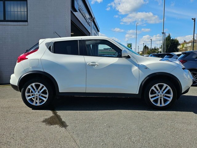 Nissan Juke Suv FP61EZA White #2