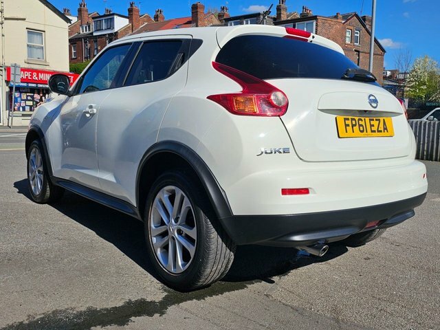 Nissan Juke Suv FP61EZA White #5