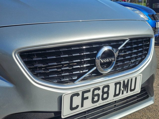Volvo V40 Hatchback CF68DMU Silver #6