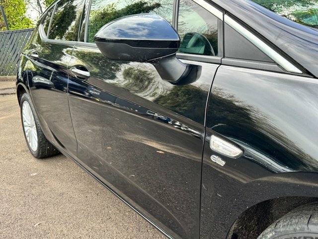 Vauxhall Astra Hatchback PE19LFG Black #2