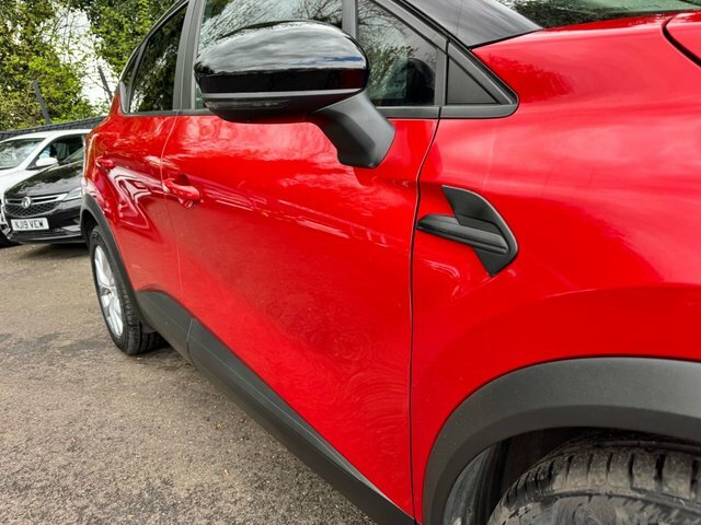 Renault Captur Suv LT22LDJ Red #2
