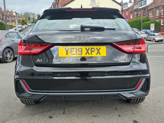 Audi A1 Hatchback YE19XPX Black #4