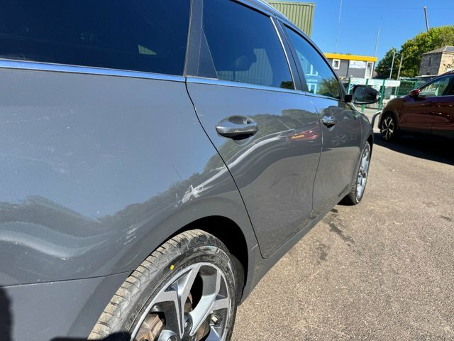 Kia Ceed Estate YO68XKJ Grey #5