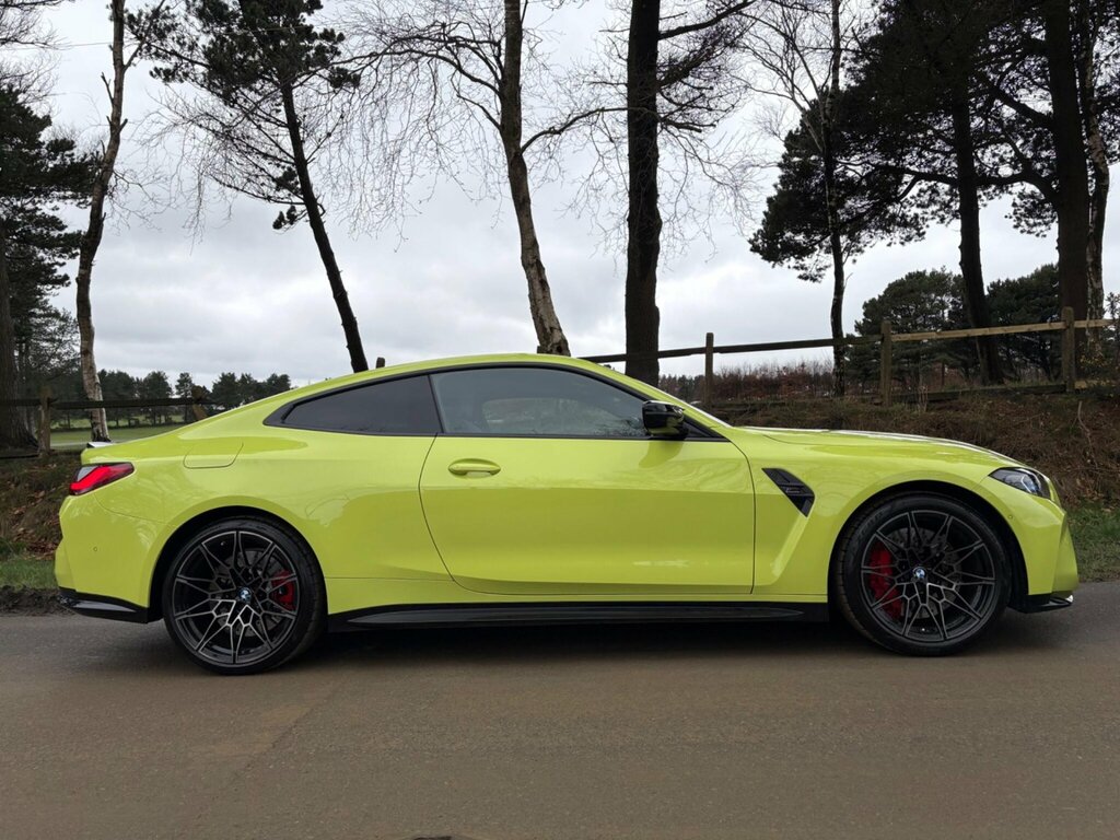 BMW M4 3.0 Biturbo Competition Steptronic Euro 6 Ss LR22OXS Yellow #4