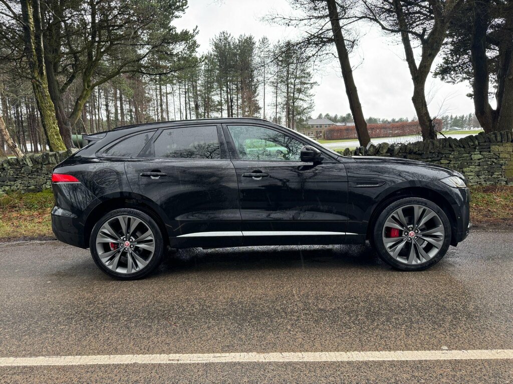 Jaguar F-Pace 3.0 D300 V6 First Edition Awd Euro 6 Ss BJ66KJU Black #5