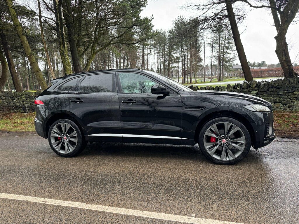 Jaguar F-Pace 3.0 D300 V6 First Edition Awd Euro 6 Ss BJ66KJU Black #4