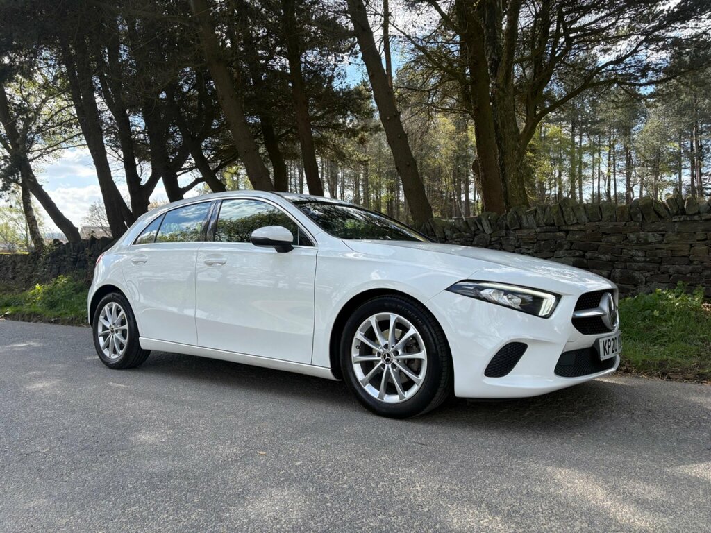 Mercedes-Benz A Class 1.5 A180d Sport 7G-dct Euro 6 Ss KP20YBC White #2