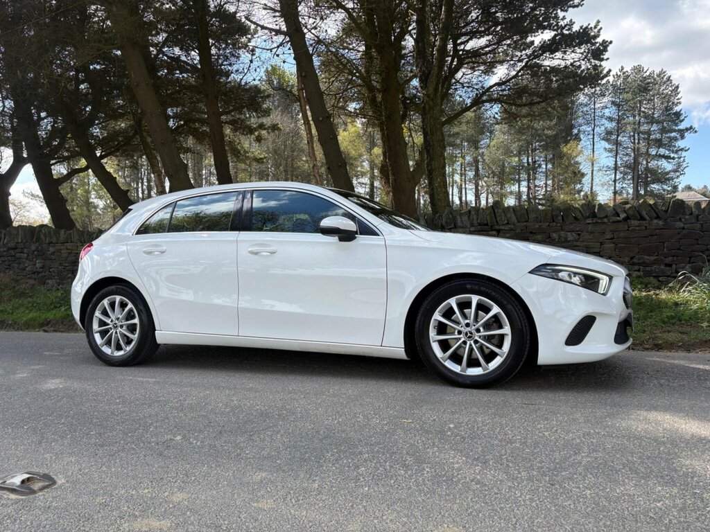 Mercedes-Benz A Class 1.5 A180d Sport 7G-dct Euro 6 Ss KP20YBC White #3