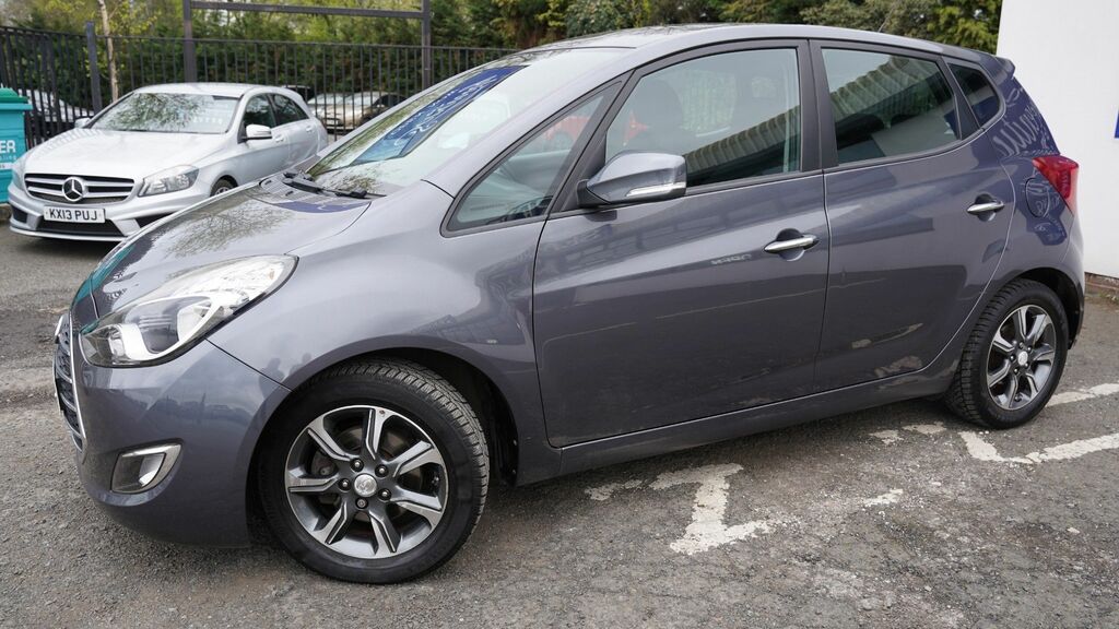 Hyundai Ix20 2016 1.4 Blue Drive Se Hatchback YT16YNJ Grey #4