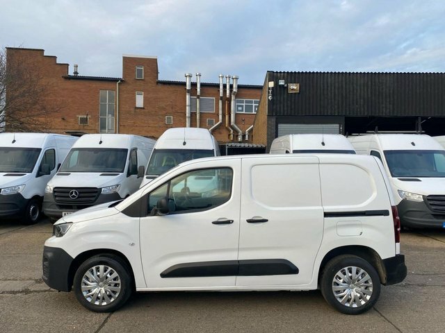 Peugeot Partner 1.5 Blue Hdi Professional NV20CXP White #2
