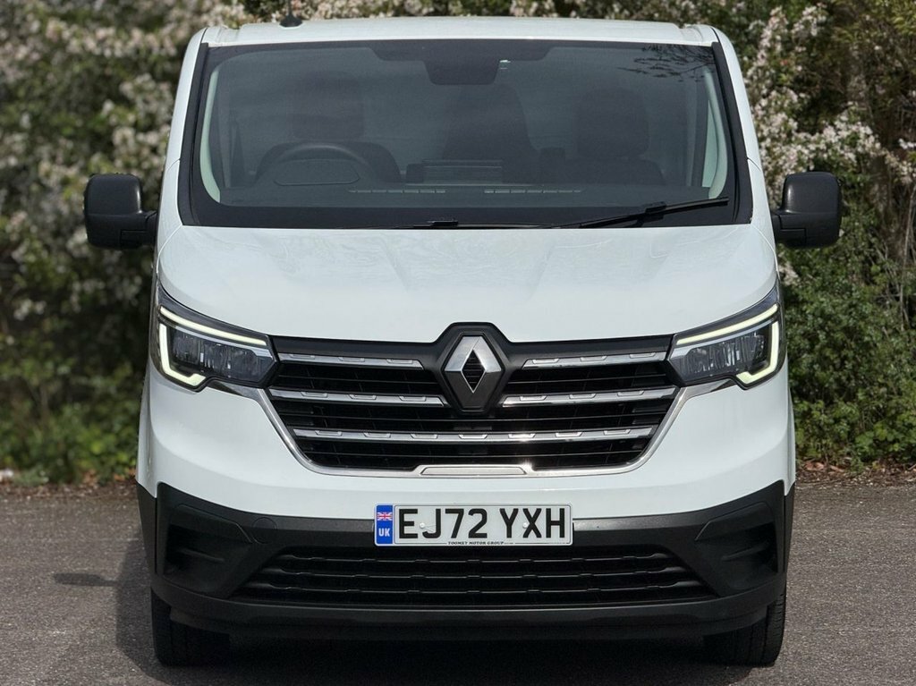 Renault Trafic 2L Business EJ72YXH White #6