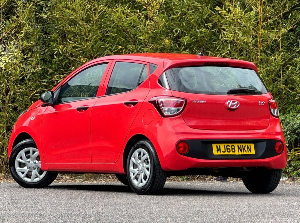 Hyundai I10 1L S MJ68NKN Red #2