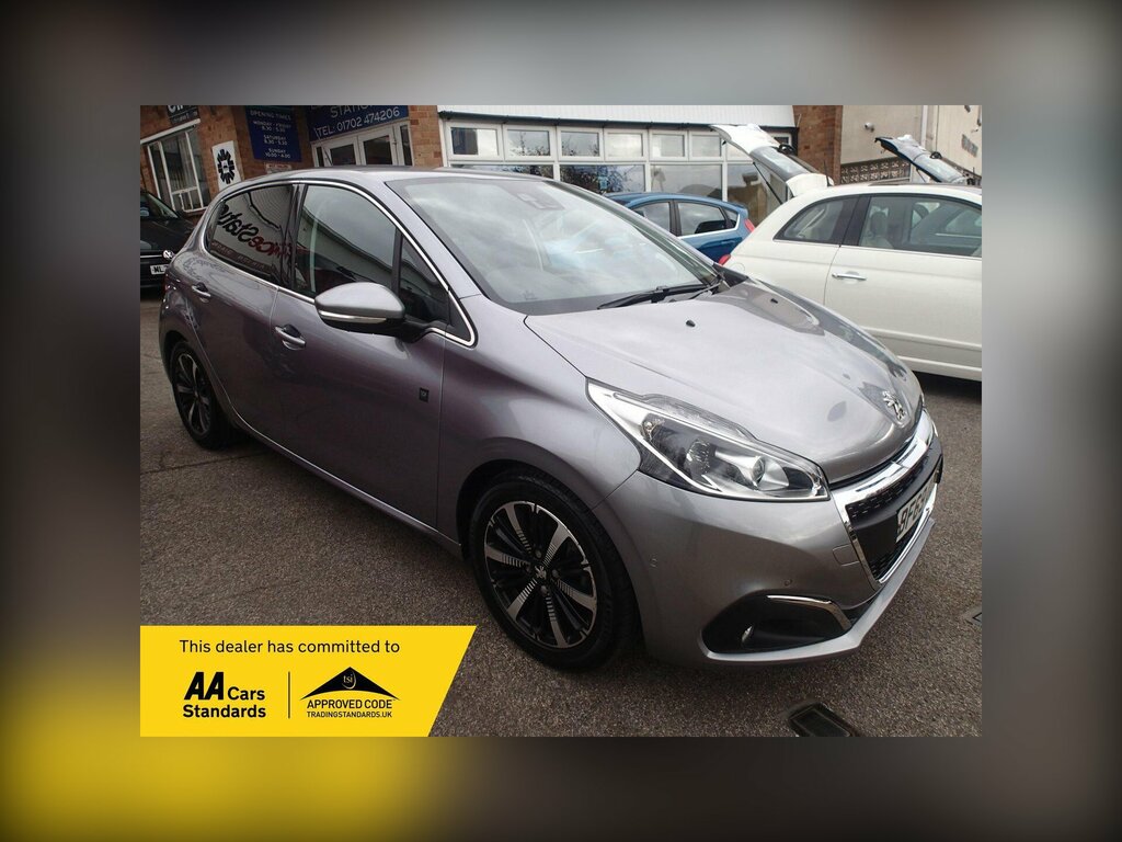 Peugeot 208 1.2 Puretech Tech Edition Euro 6 Ss Grey