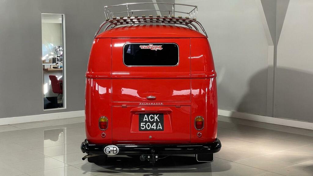 Volkswagen Transporter Manual ACK504A Red #3