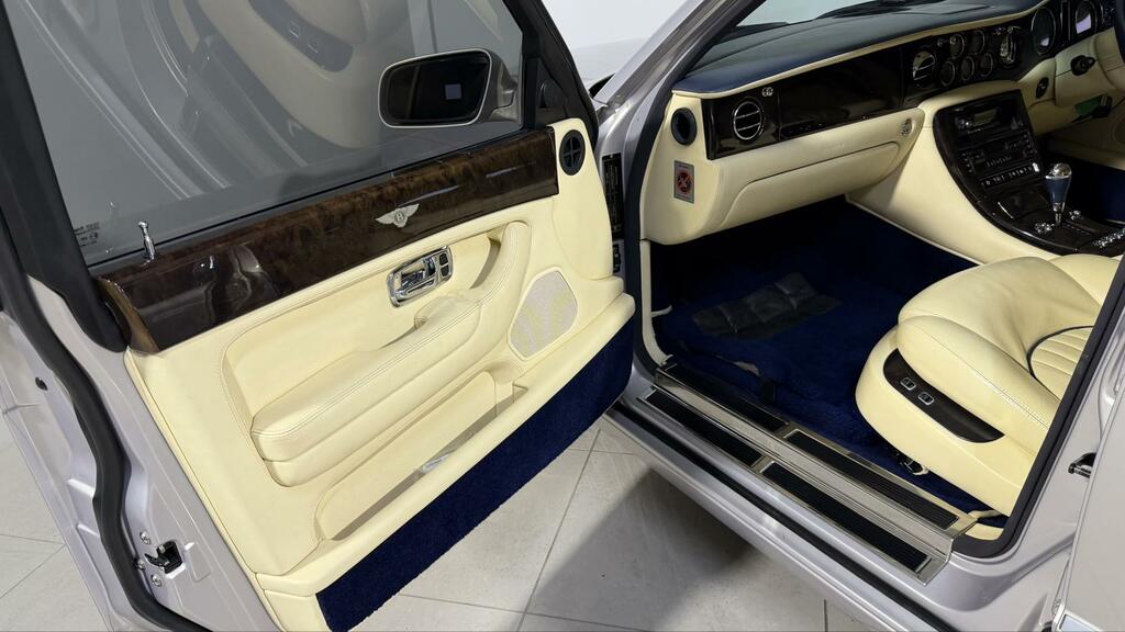 Bentley Arnage Arnage Red Label Grey #18