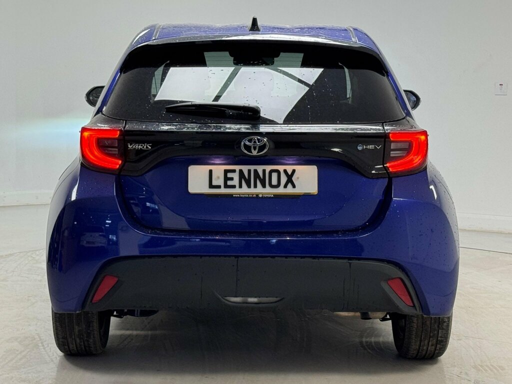 Toyota Yaris 1.5 Vvt-h Design E-cvt Euro 6 Ss FG25HMC Blue #2