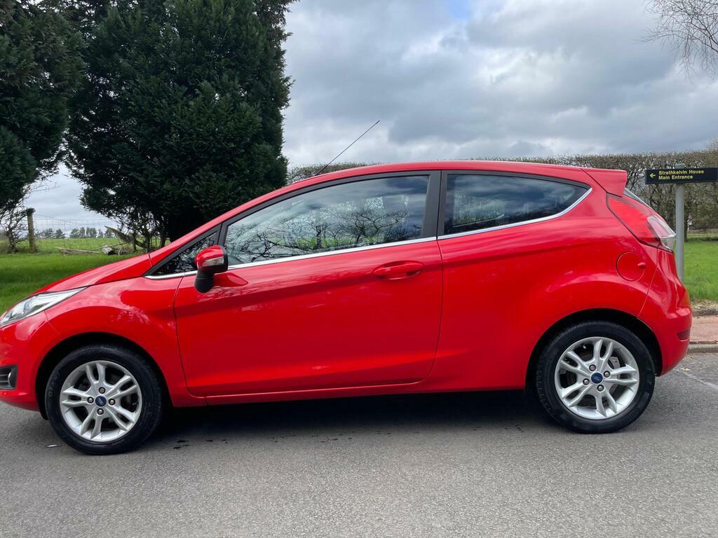 Ford Fiesta 1.25 Zetec Euro 6 NV17EWL Red #4
