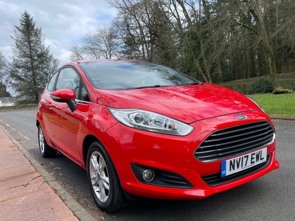 Ford Fiesta 1.25 Zetec Euro 6 Red