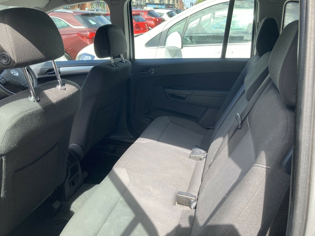Vauxhall Zafira 1.8 16V Exclusiv GN14UYW Silver #6