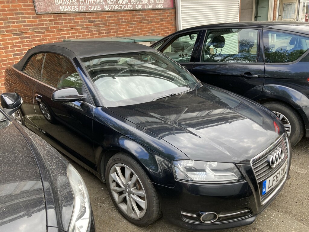 Audi A3 Cabriolet 1.2 Tfsi Sport Black #2