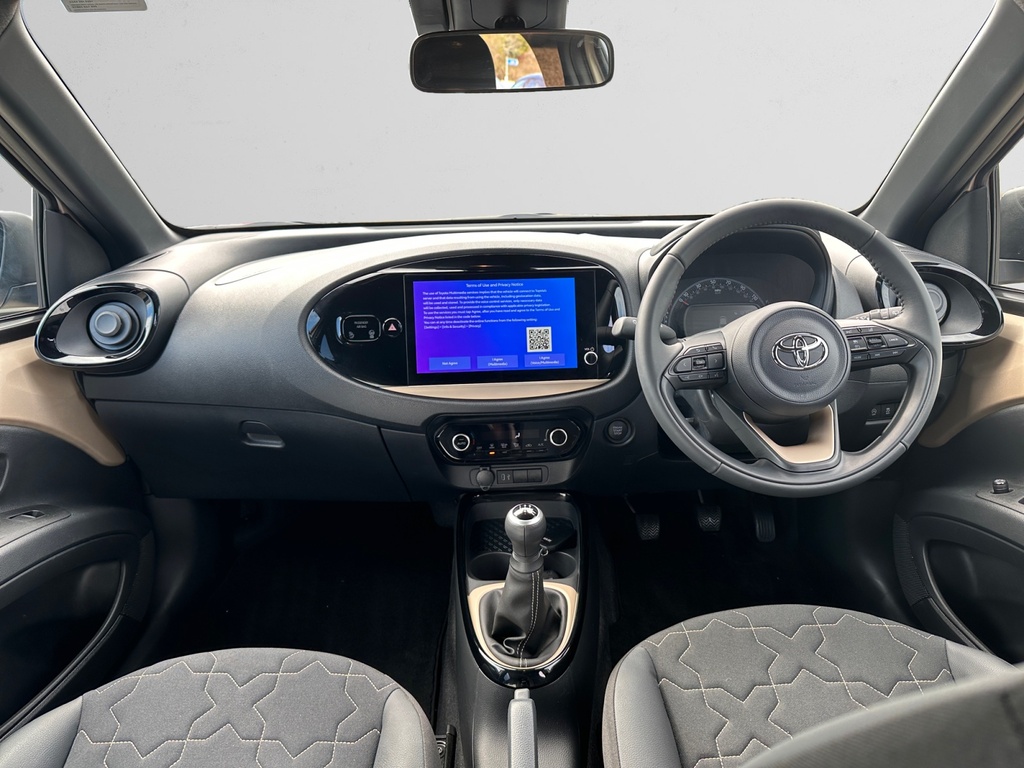 Toyota Aygo X 1.0 Vvt-i Exclusive HW73MHE Beige #6